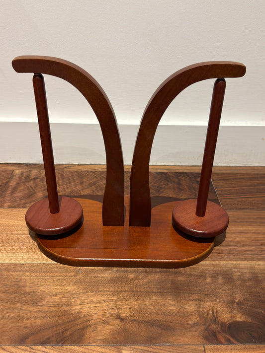 Magnetic Wooden Yarn Holder Spinner for Knitting & Crochet – Wooden Yarn Dispenser